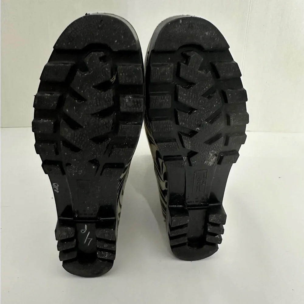 Capelli New York Zebra Print Rain Boots Black White Women’s Size 7 US Waterproof